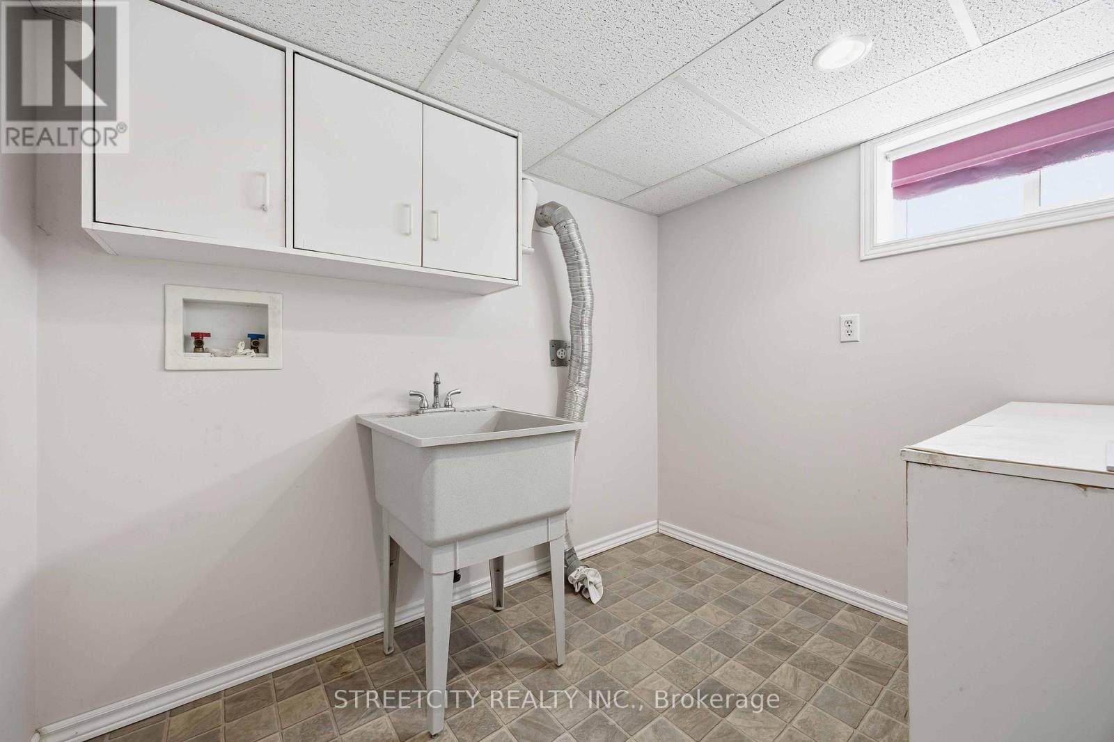 530 Plympton Street, Plympton-Wyoming, Ontario  N0N 1T0 - Photo 34 - X13030788