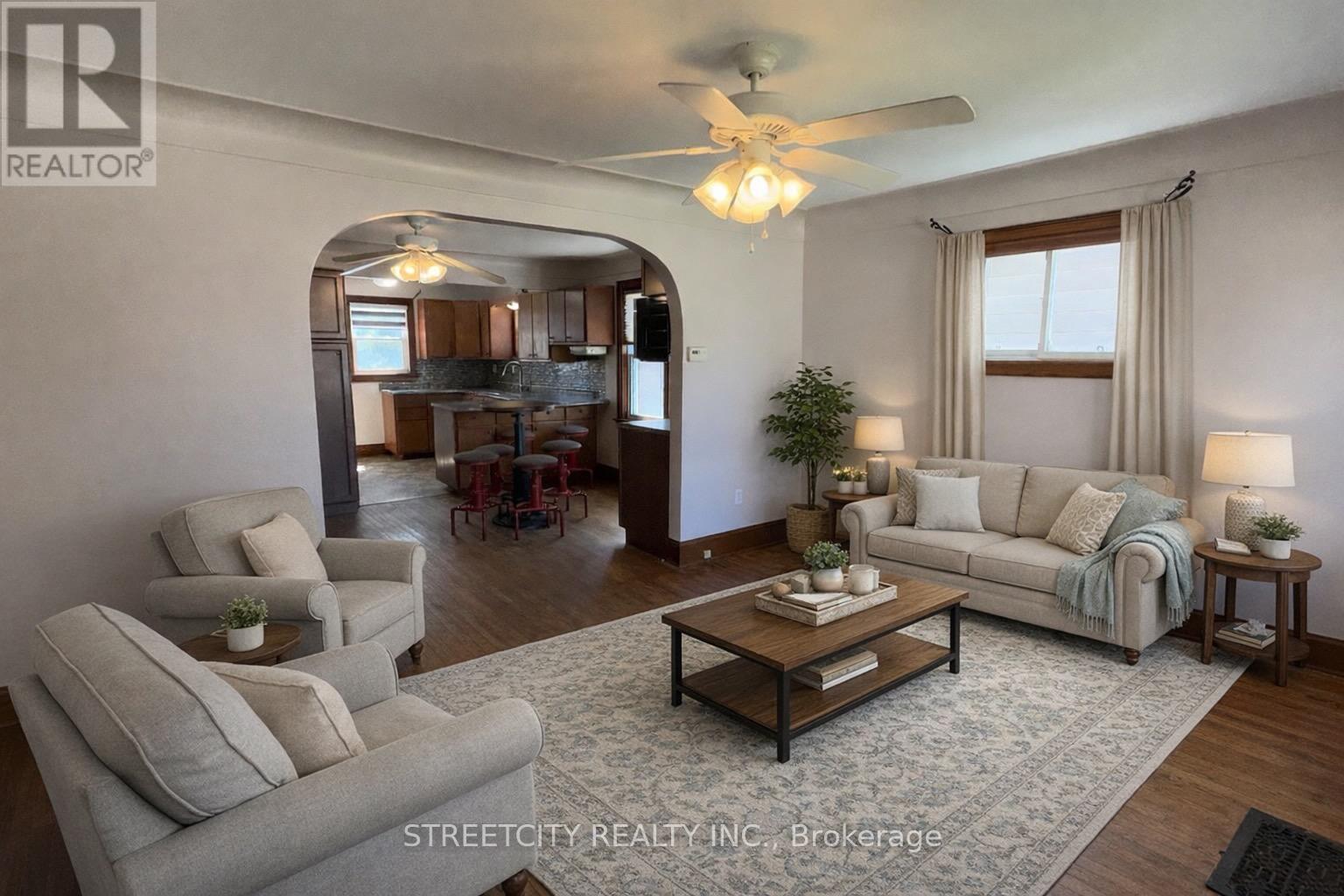 530 Plympton Street, Plympton-Wyoming, Ontario  N0N 1T0 - Photo 3 - X13030788