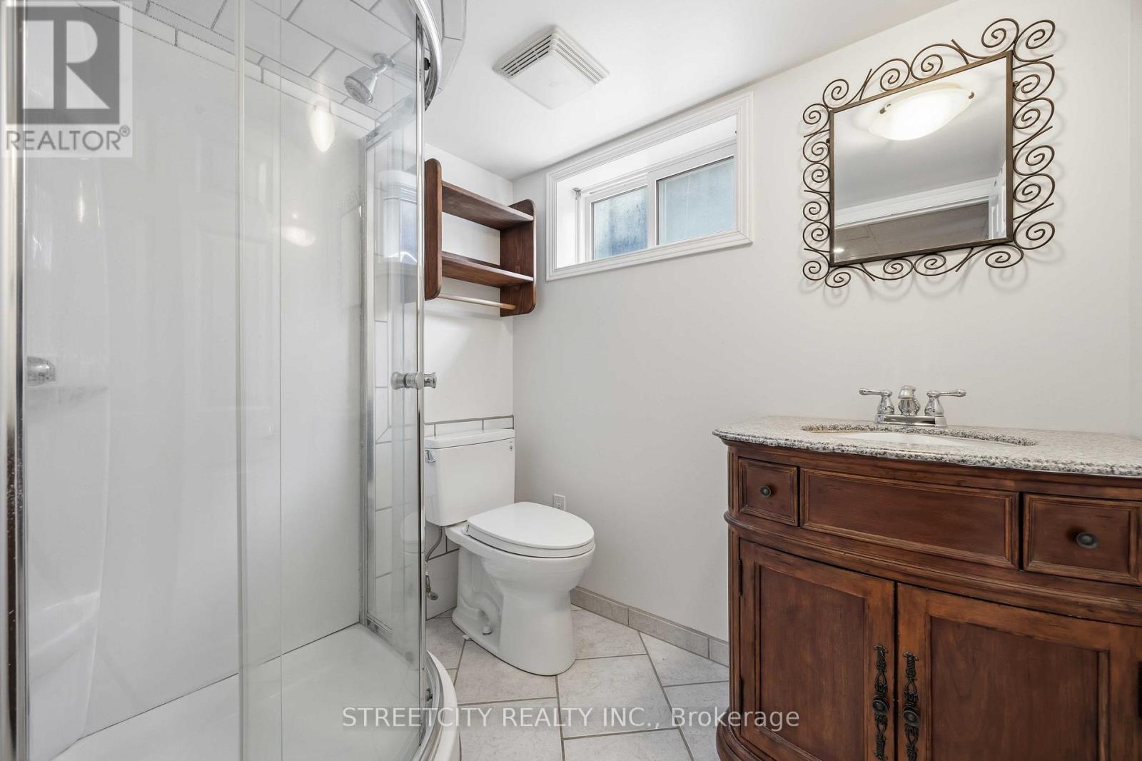 530 Plympton Street, Plympton-Wyoming, Ontario  N0N 1T0 - Photo 33 - X13030788