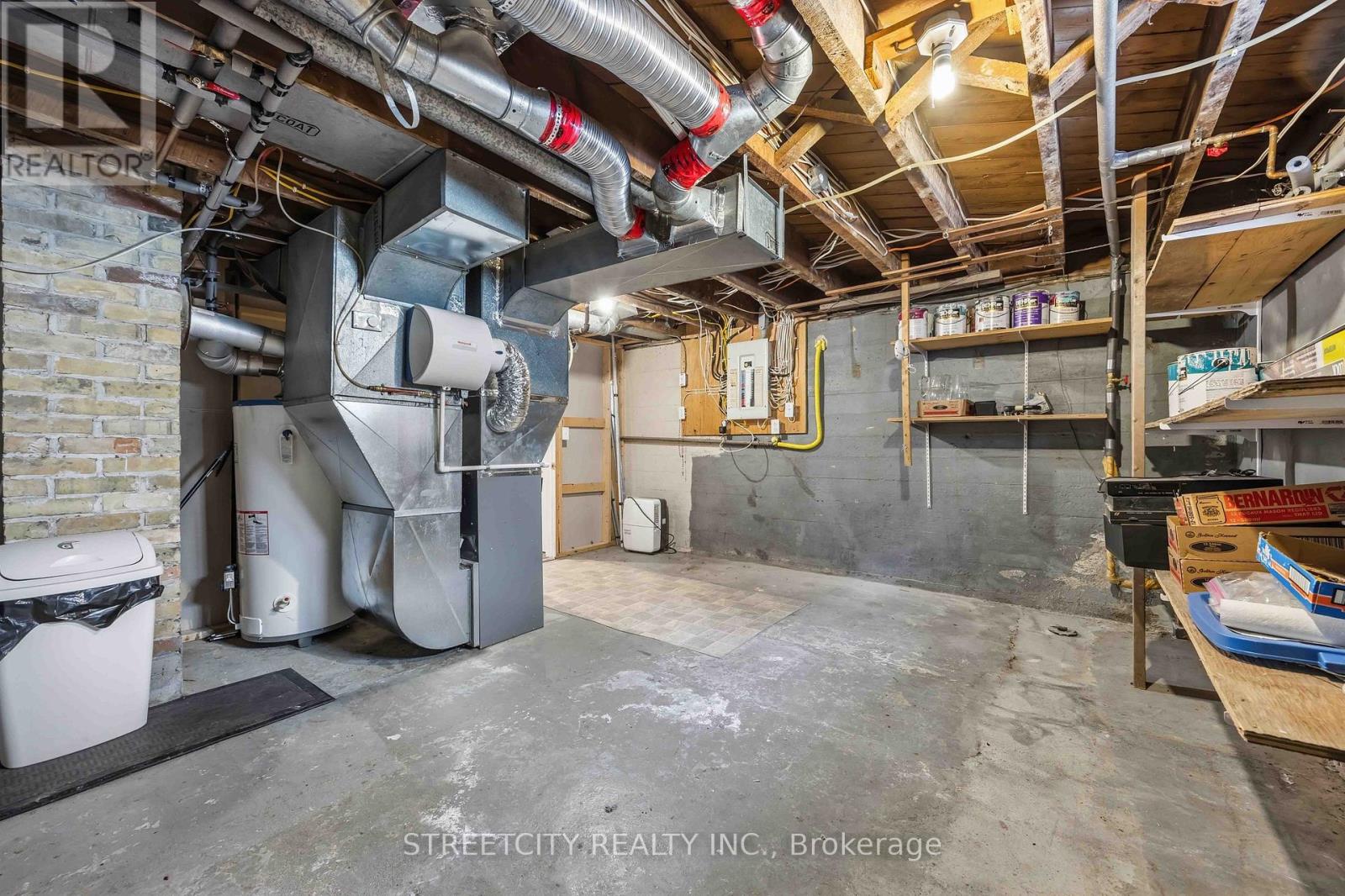 530 Plympton Street, Plympton-Wyoming, Ontario  N0N 1T0 - Photo 35 - X13030788