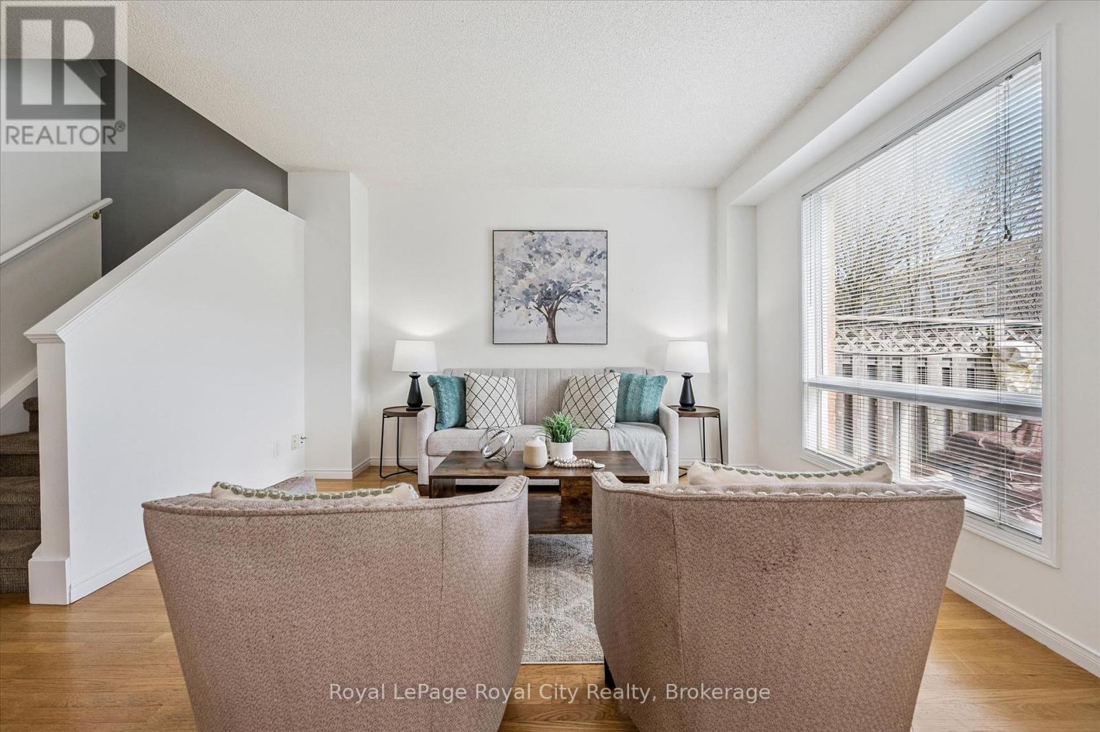 33 Fairgreen Close, Cambridge, Ontario  N1T 1T6 - Photo 8 - X13030706