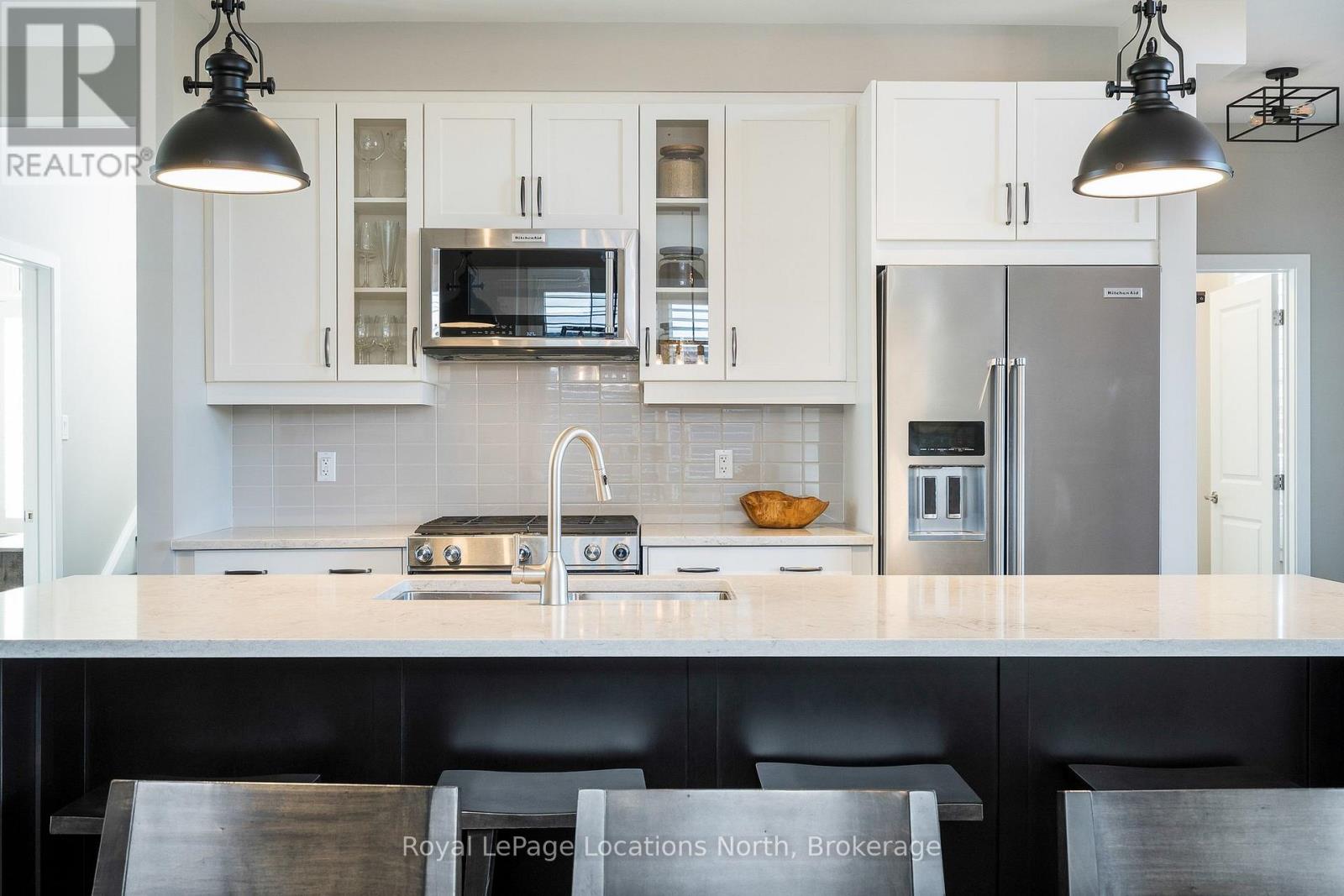 348 Yellow Birch Crescent, Blue Mountains, Ontario  L9Y 0Y5 - Photo 8 - X13030718