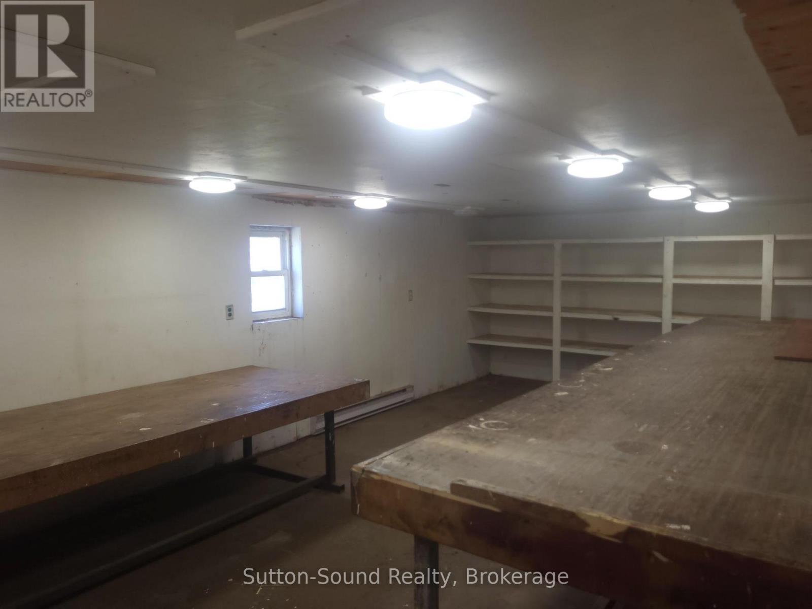 402432 Grey Road 4, West Grey, Ontario  N0H 1R0 - Photo 13 - X13030812