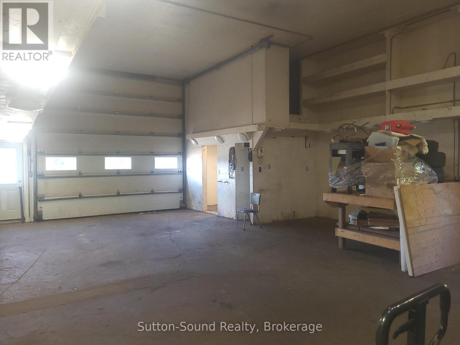 402432 Grey Road 4, West Grey, Ontario  N0H 1R0 - Photo 14 - X13030812