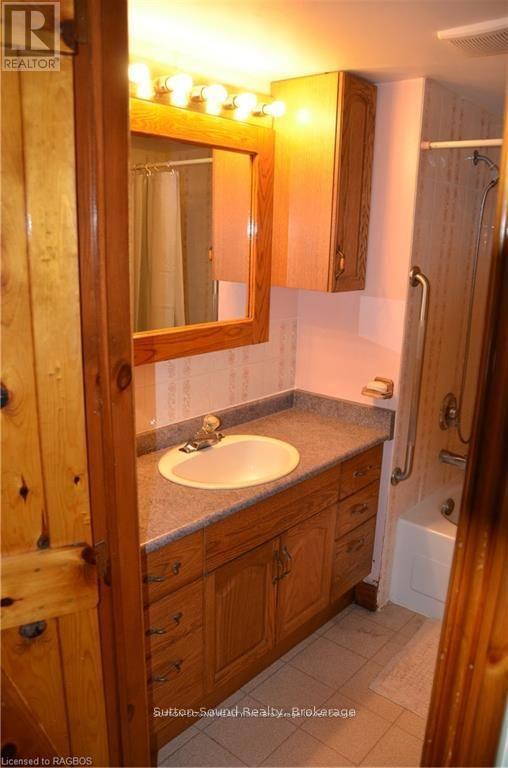 402432 Grey Road 4, West Grey, Ontario  N0H 1R0 - Photo 30 - X13030812