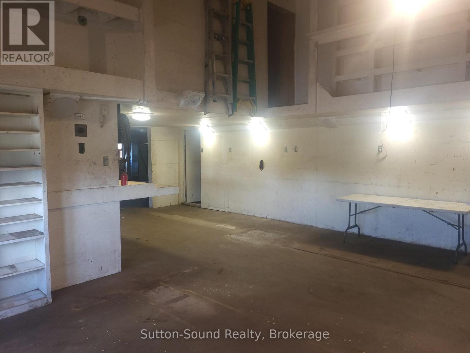 402432 Grey Road 4, West Grey, Ontario  N0H 1R0 - Photo 7 - X13030812