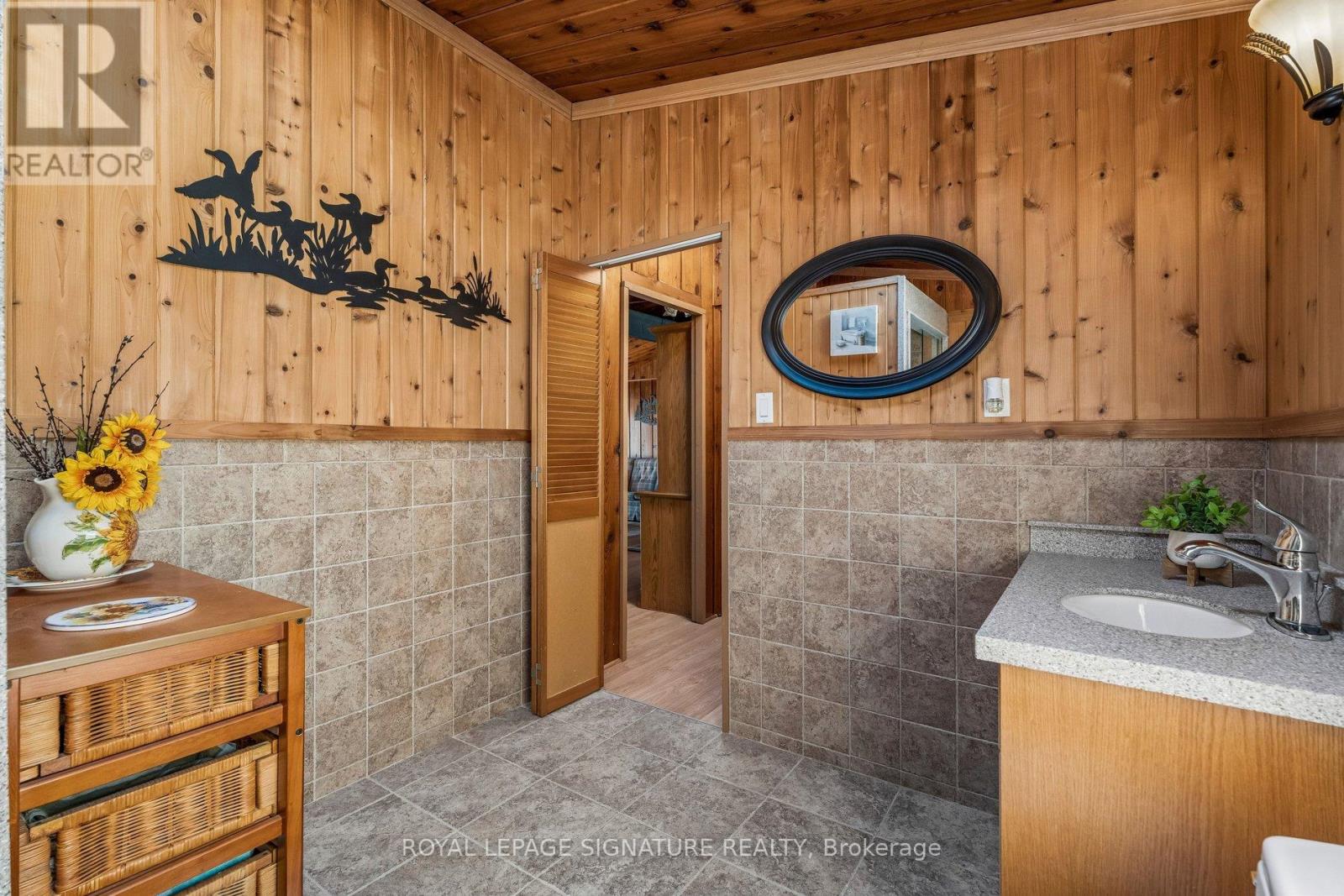 18 Loon Lake Road N, Gravenhurst, Ontario  P1P 1R2 - Photo 27 - X13030260