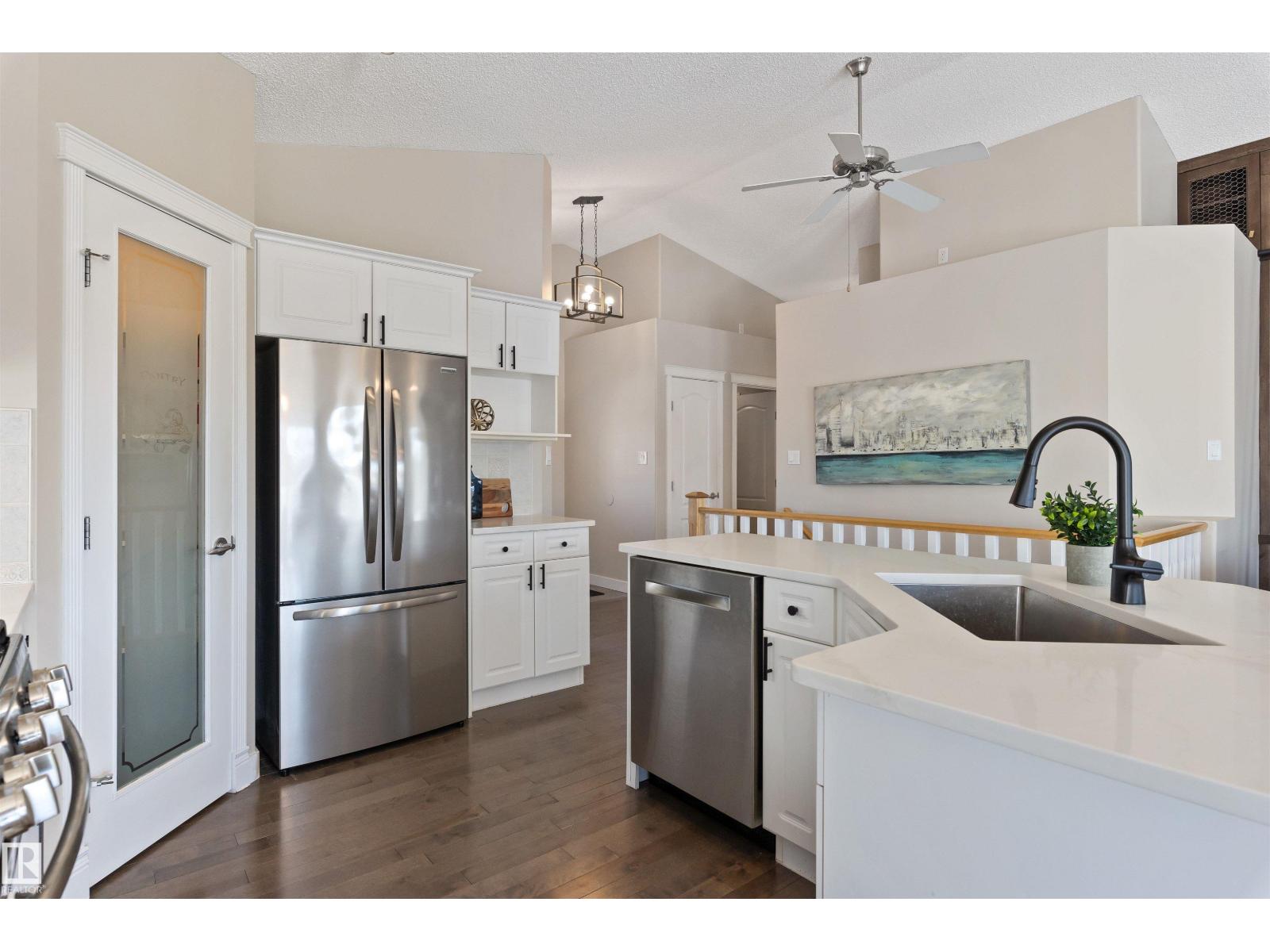 13 Newbury Co, St. Albert, Alberta  T8N 7C1 - Photo 9 - E4482881