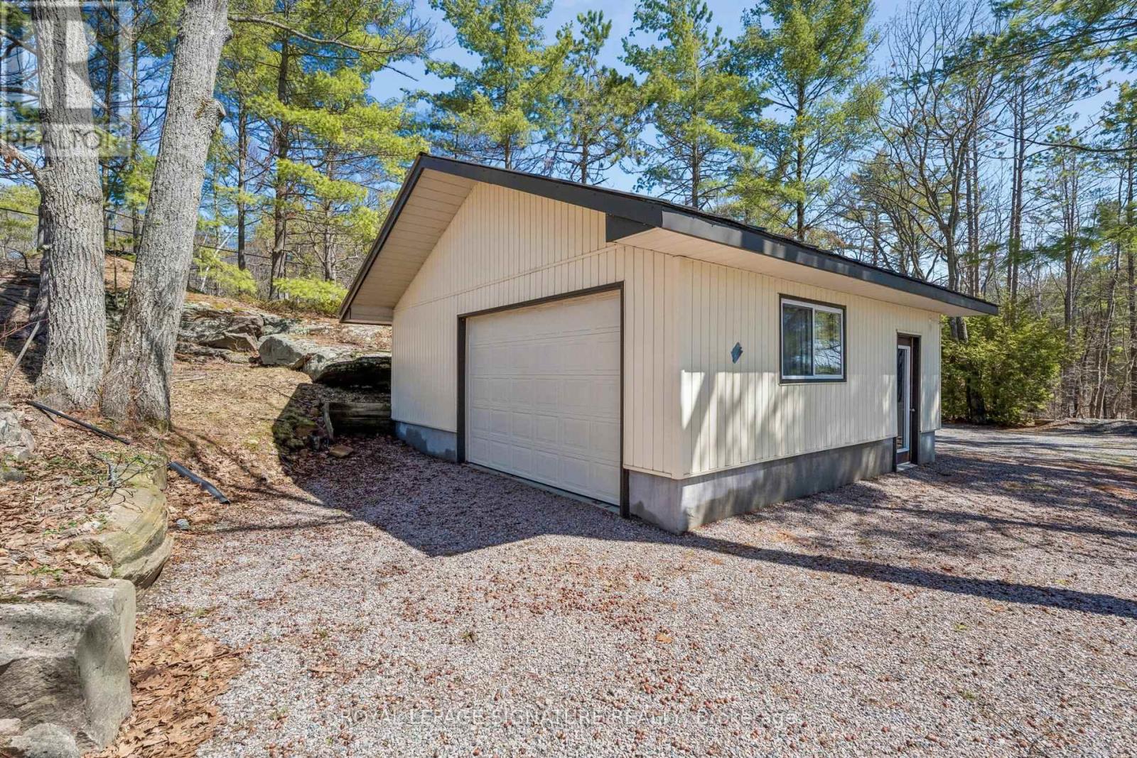 18 Loon Lake Road N, Gravenhurst, Ontario  P1P 1R2 - Photo 32 - X13030260