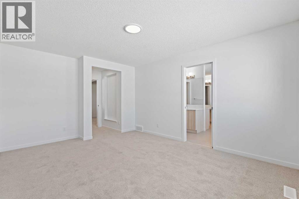 421 Corner Glen Way NE, Calgary, Alberta  T3N 2P1 - Photo 9 - A2273963