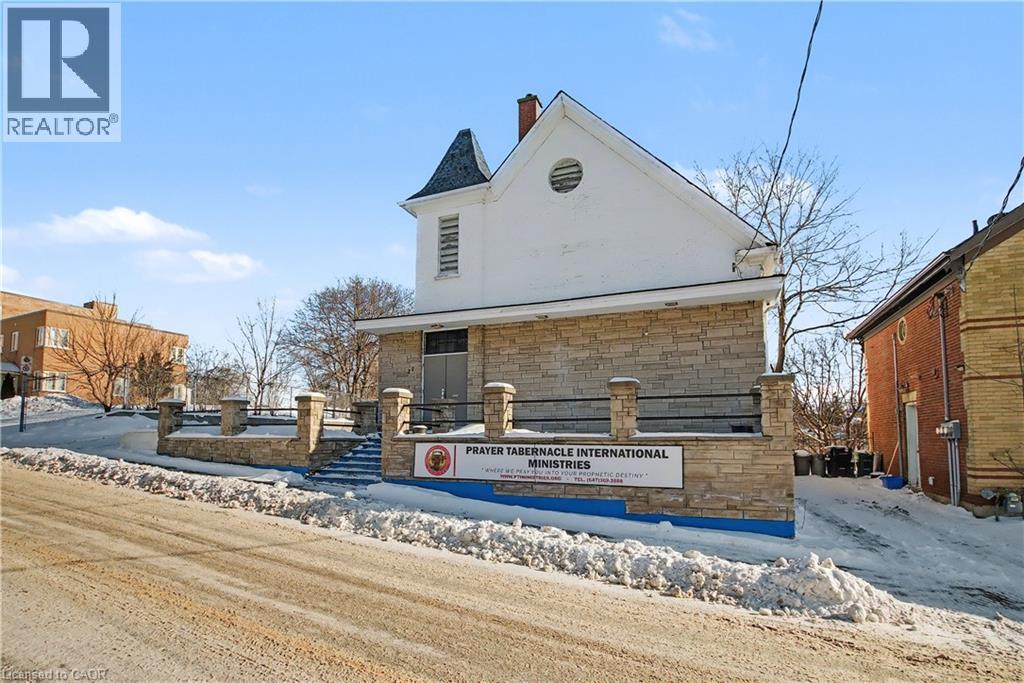 37 Wellington Street, Cambridge, Ontario  N1R 3Y6 - Photo 3 - 40797696