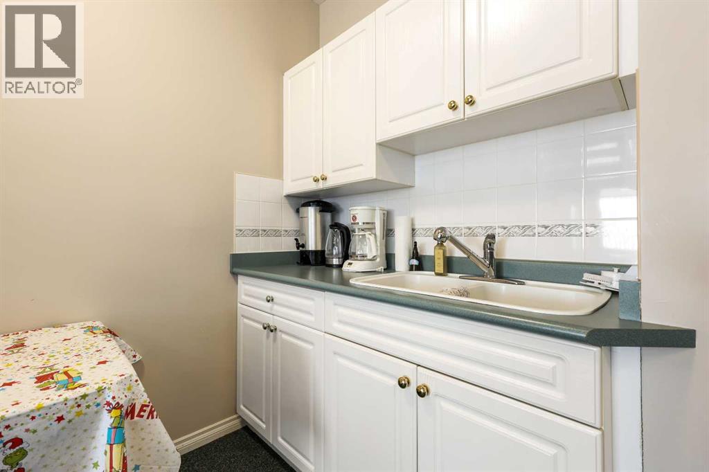 104, 43 Westlake Circle, Strathmore, Alberta  T1P 1T6 - Photo 40 - A2274904