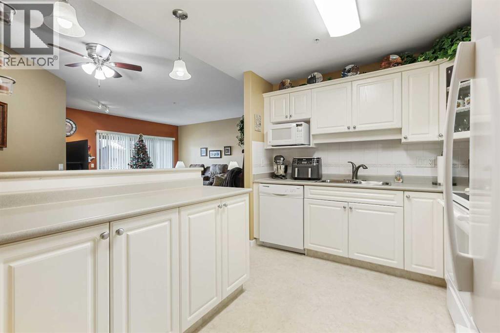 104, 43 Westlake Circle, Strathmore, Alberta  T1P 1T6 - Photo 5 - A2274904