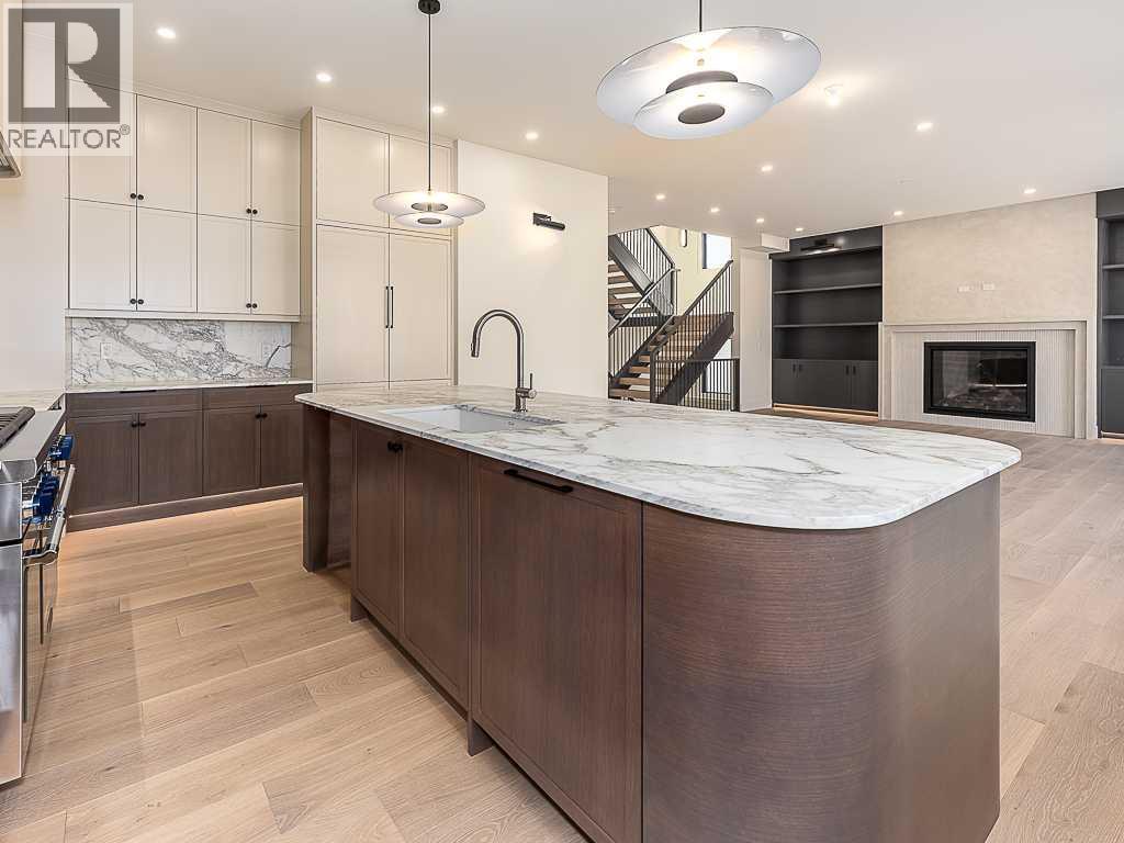 15 42 Street SW, Calgary, Alberta  T3C 1Y2 - Photo 14 - A2276766