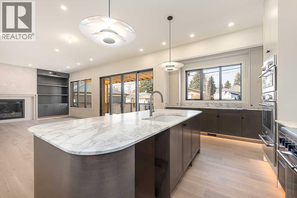 15 42 Street SW, Calgary, Alberta  T3C 1Y2 - Photo 6 - A2276766