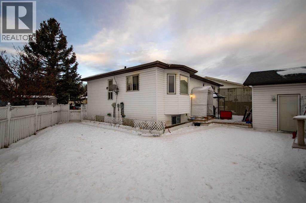 128 10 Avenue NE, Sundre, Alberta  T0M 1X0 - Photo 6 - A2277995
