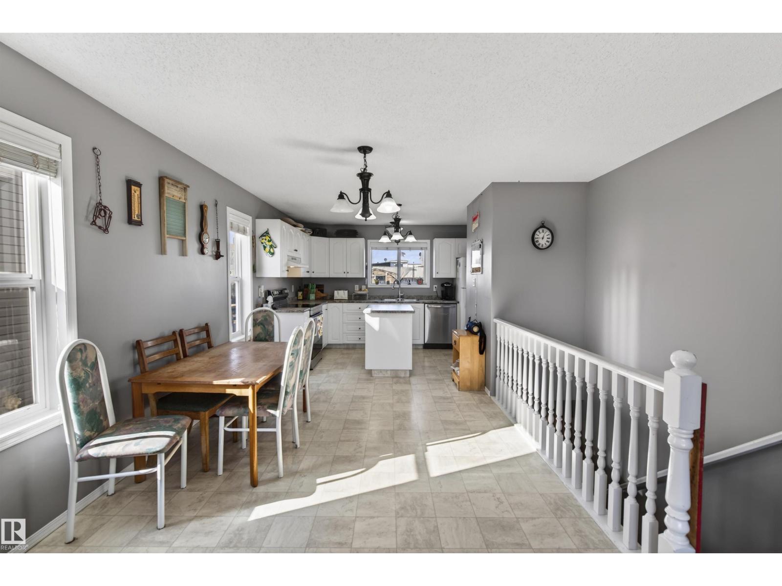 4410 47 Av, Cold Lake, Alberta  T9M 2E2 - Photo 6 - E4483485