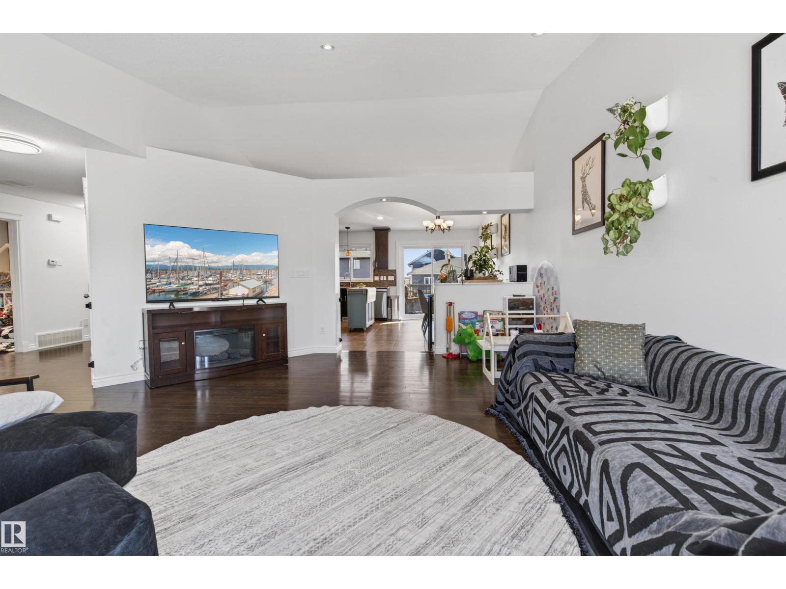 4905 58 Av, Cold Lake, Alberta  T9M 0E8 - Photo 4 - E4483495