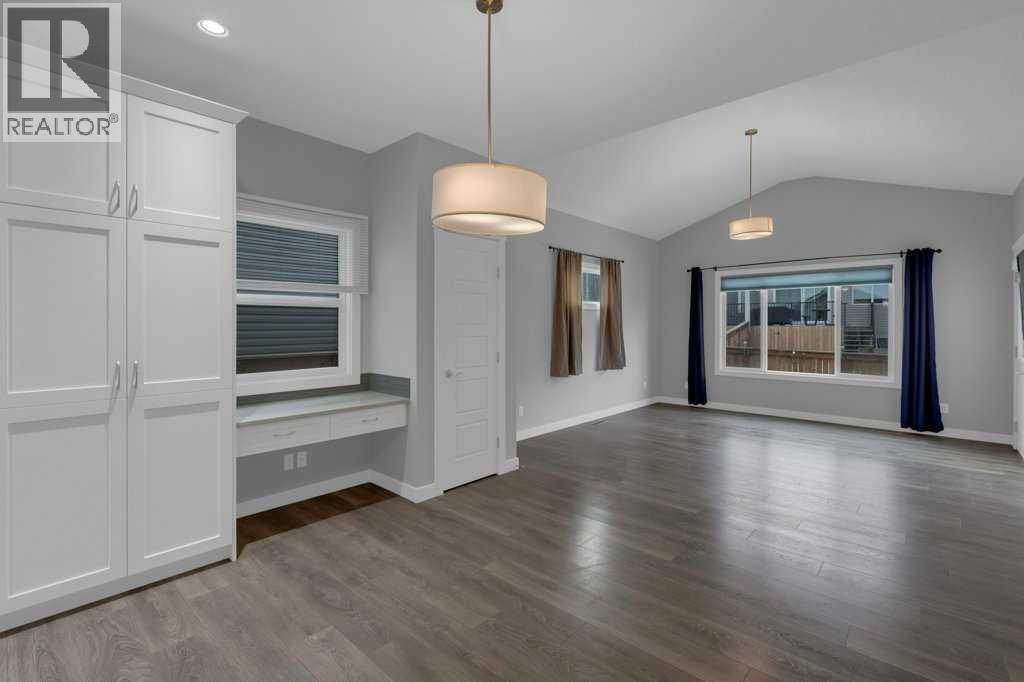 137 Willow Park N, Cochrane, Alberta  T4C 2N3 - Photo 10 - A2279897