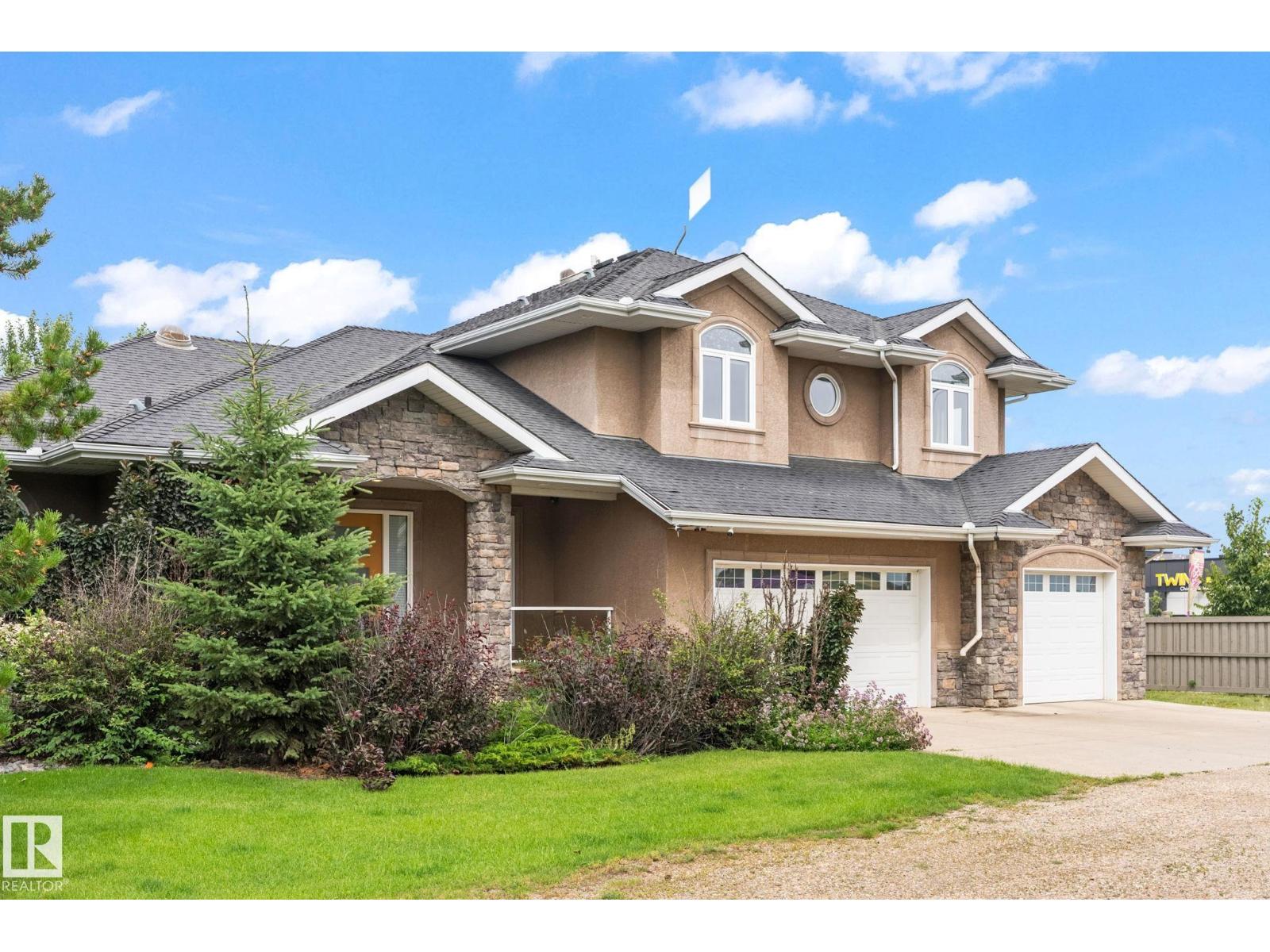 15860 41 Av Sw, Edmonton, Alberta  T6W 1A6 - Photo 2 - E4483474