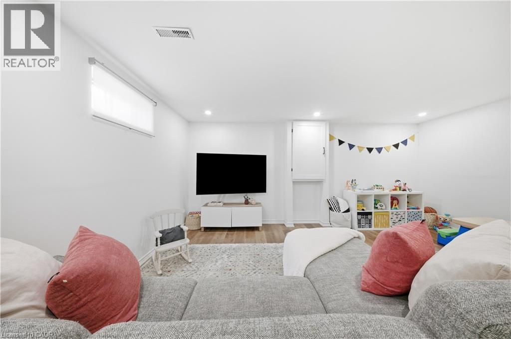 70 Athenia Drive, Stoney Creek, Ontario  L8J 1S8 - Photo 33 - 40809490