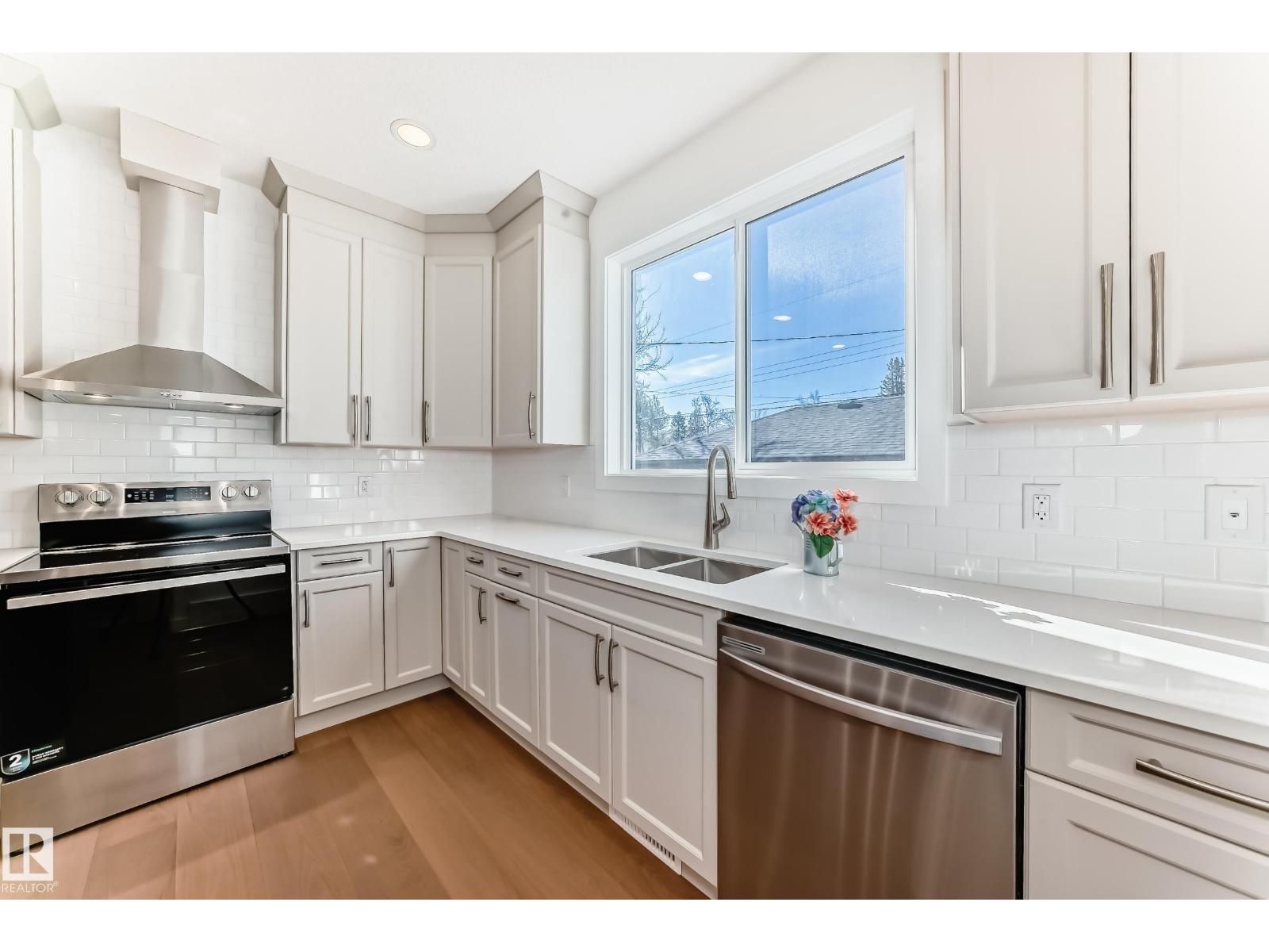 10721 70 Av Nw, Edmonton, Alberta  T6H 2G4 - Photo 6 - E4483471