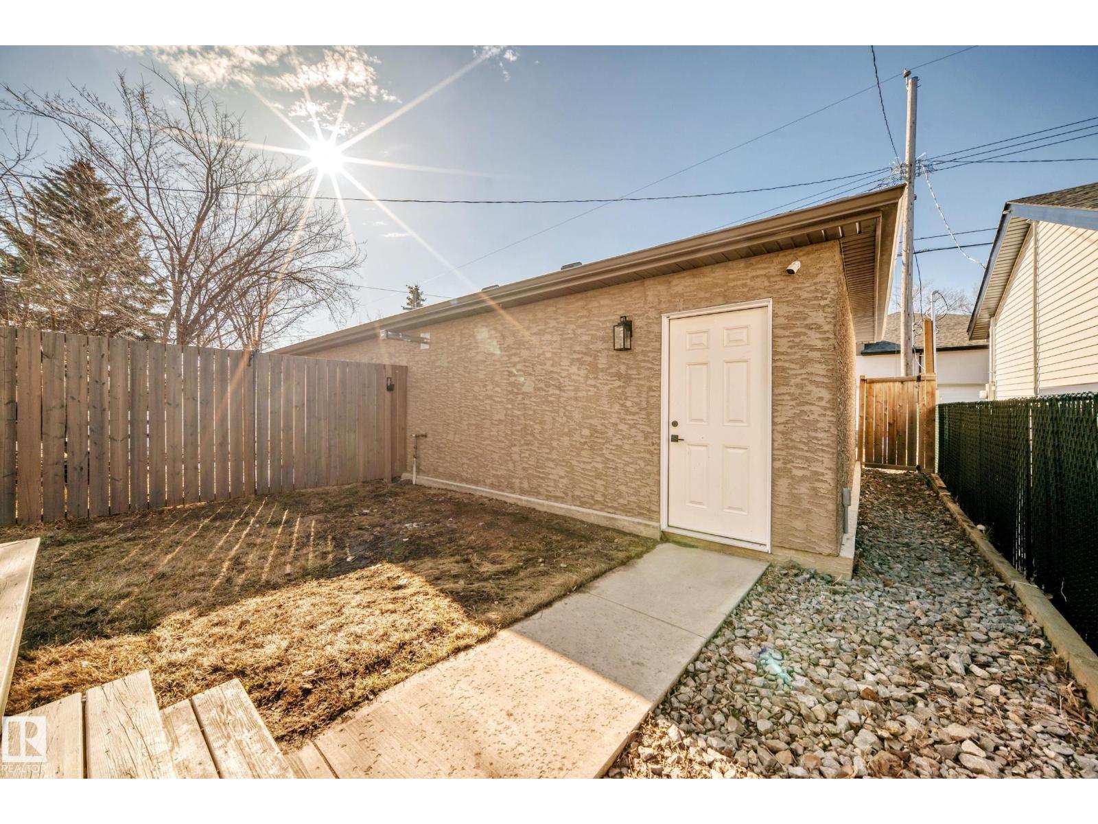 10721 70 Av Nw, Edmonton, Alberta  T6H 2G4 - Photo 47 - E4483471