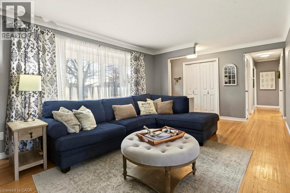 7 Prince Charles Drive, St. Catharines, Ontario  L2N 3Y4 - Photo 4 - 40812605