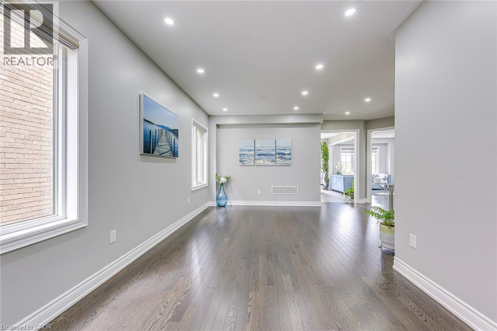 99 Mcknight Avenue, Waterdown, Ontario  L8B 0T8 - Photo 4 - 40812996