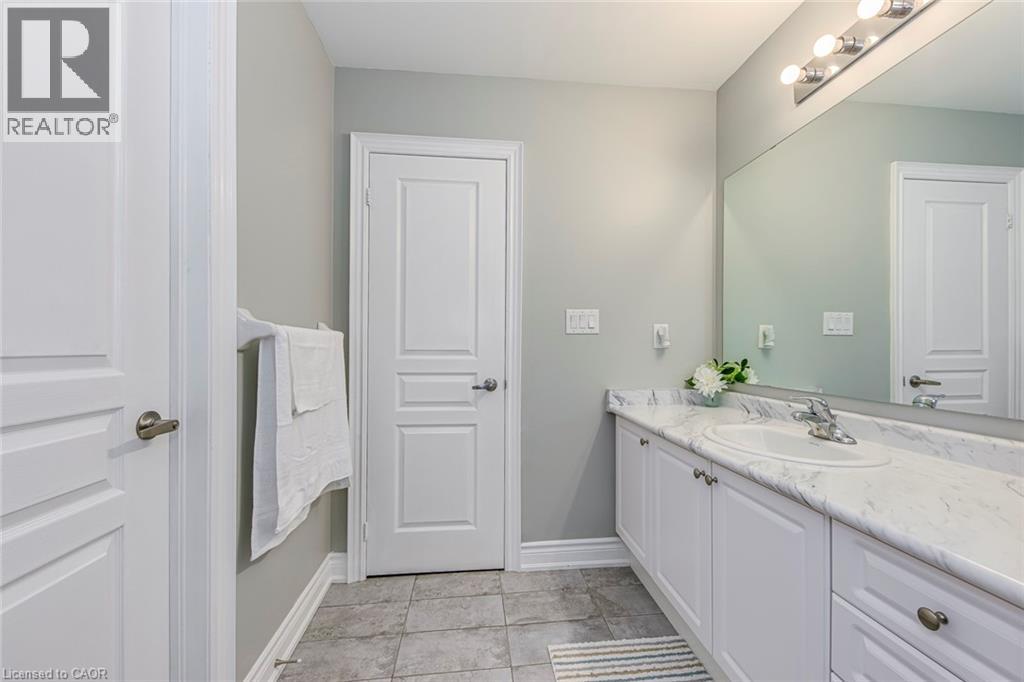 99 Mcknight Avenue, Waterdown, Ontario  L8B 0T8 - Photo 34 - 40812996