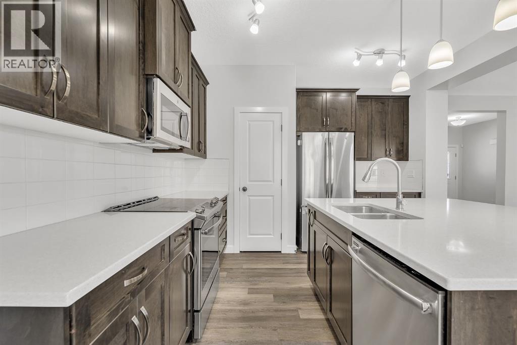 235 Kinniburgh Road, Chestermere, Alberta  T1X 0Y7 - Photo 7 - A2286638