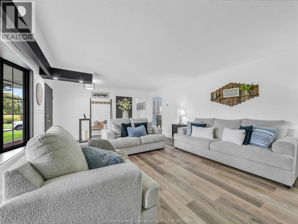 1367 Oxford Avenue, Kingsville, Ontario  N9Y 2S8 - Photo 5 - 26008913