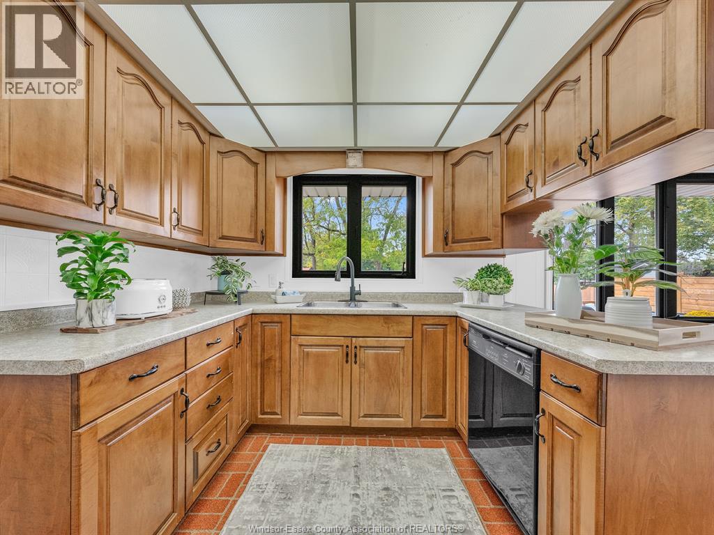 1367 Oxford Avenue, Kingsville, Ontario  N9Y 2S8 - Photo 9 - 26008913