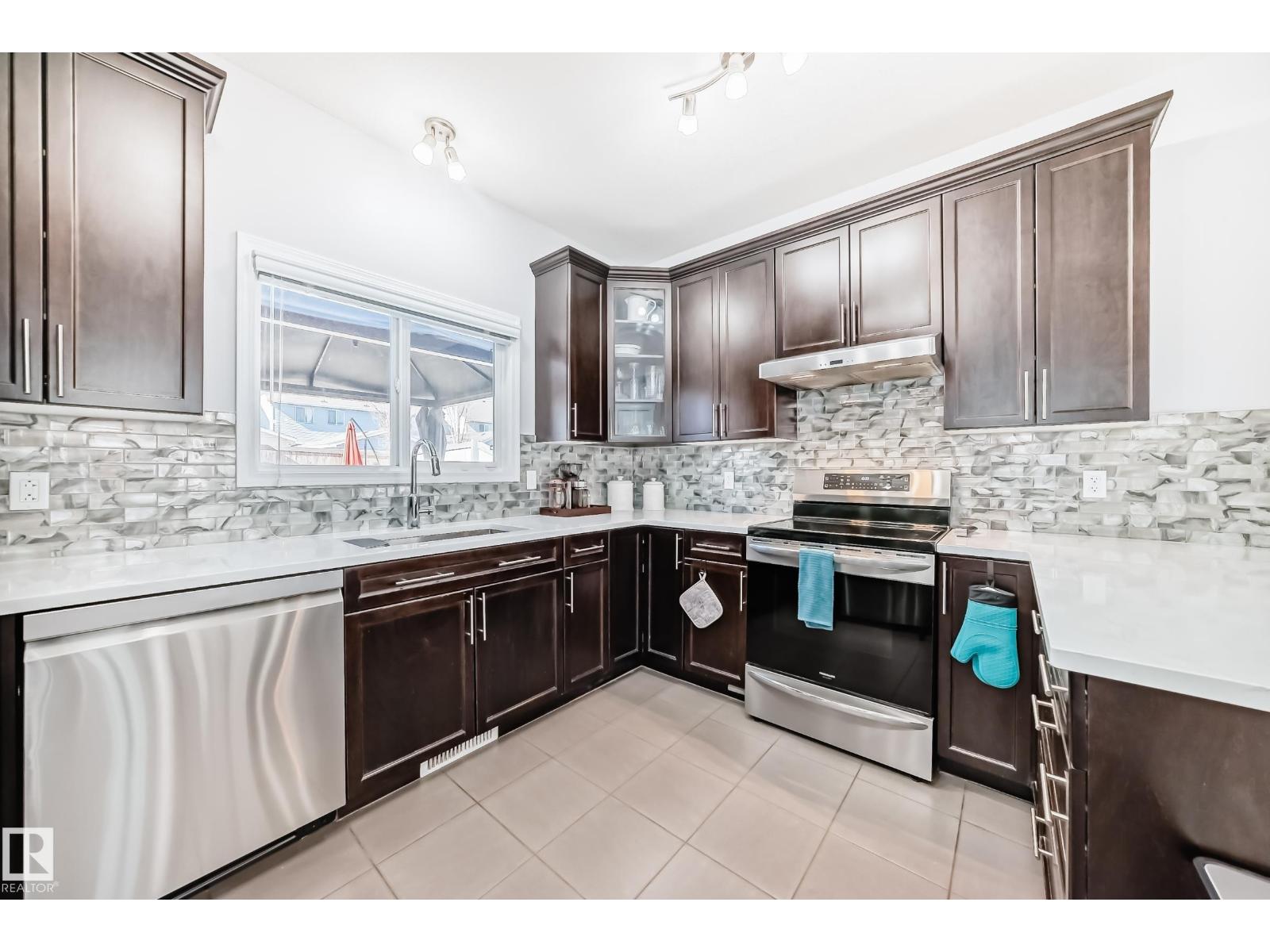 1128 74 St Sw, Edmonton, Alberta  T6X 0N7 - Photo 10 - E4483487