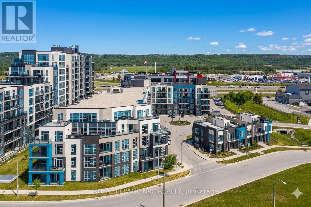 412 - 10 Concord Place, Grimsby, Ontario  L3M 0G6 - Photo 2 - X12922042