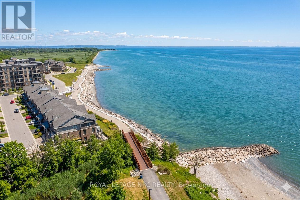 412 - 10 Concord Place, Grimsby, Ontario  L3M 0G6 - Photo 3 - X12922042