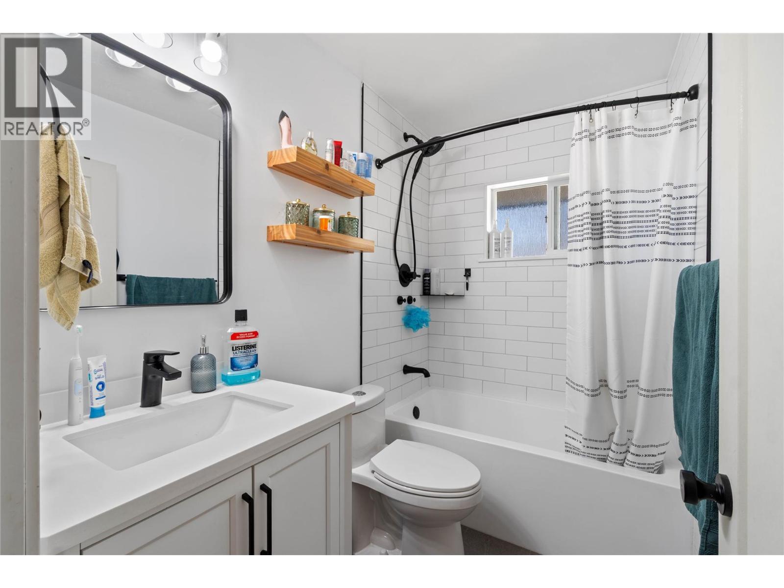 2164 Crescent Drive, Kamloops, British Columbia  V2C 4J4 - Photo 10 - 10383922