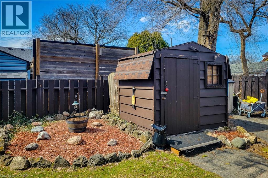 72 East 32nd Street, Hamilton, Ontario  L8V 2R9 - Photo 43 - 40816344