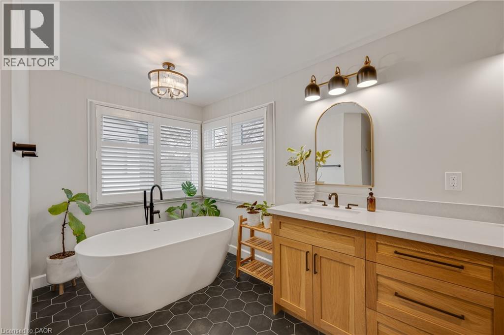 2051 Deer Run Avenue, Burlington, Ontario  L7M 2S1 - Photo 21 - 40817699