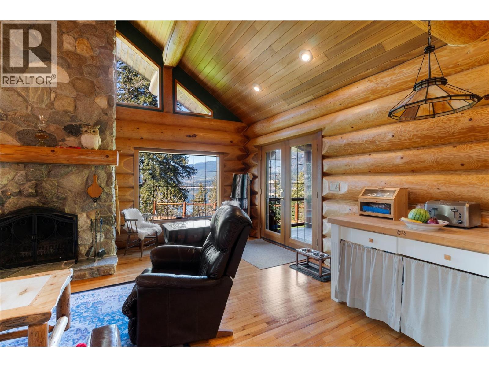 3660 Braelyn Road, Tappen, British Columbia  V0E 2X0 - Photo 16 - 10384232