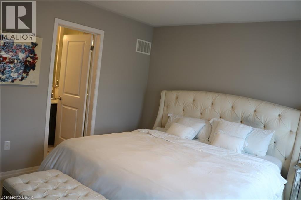 3076 Harebell Gate, Oakville, Ontario  L6M 0Y9 - Photo 33 - 40818029