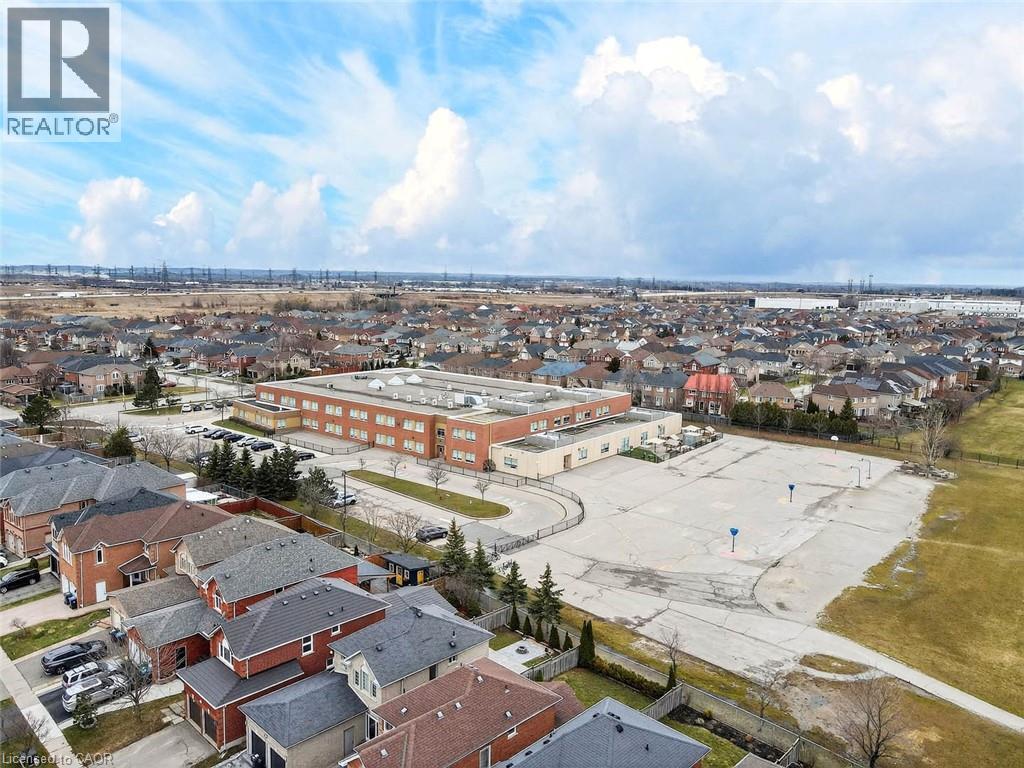 3753 Densbury Drive, Mississauga, Ontario  L5N 6Z2 - Photo 39 - 40818200