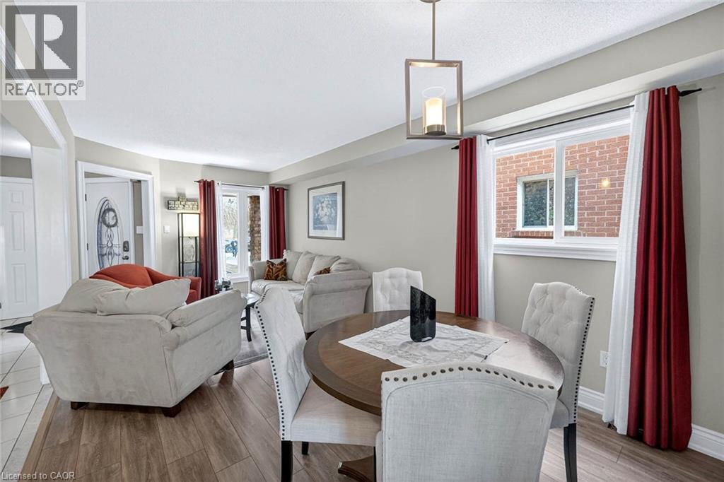 3753 Densbury Drive, Mississauga, Ontario  L5N 6Z2 - Photo 10 - 40818200