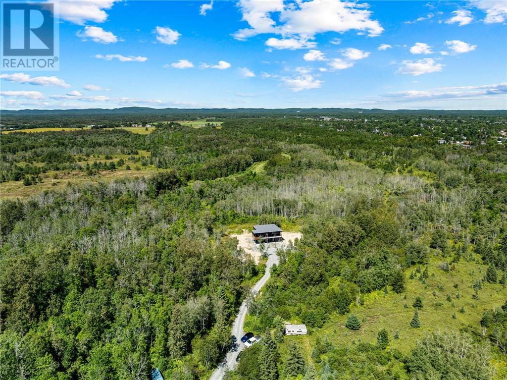 1836 Yorkshire Drive, Val Caron, Ontario  P3N 1R9 - Photo 4 - 2127266