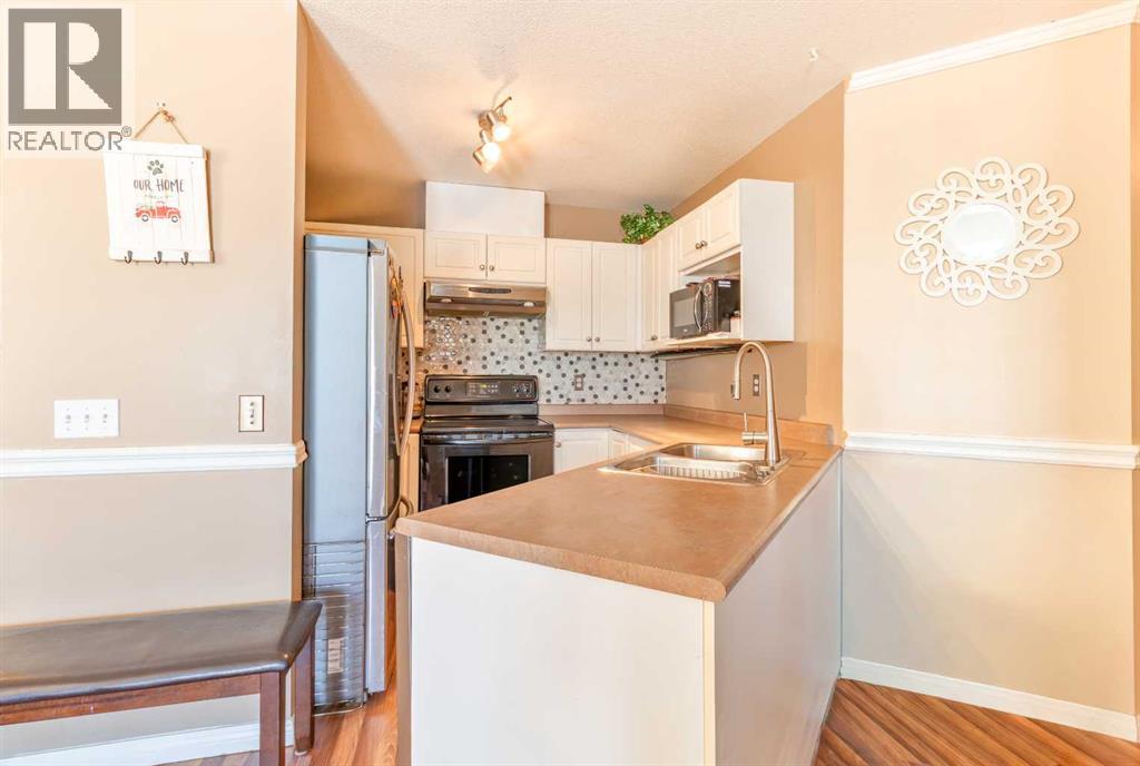 302, 605 19 Street SE, High River, Alberta  T1V 2B8 - Photo 5 - A2290913