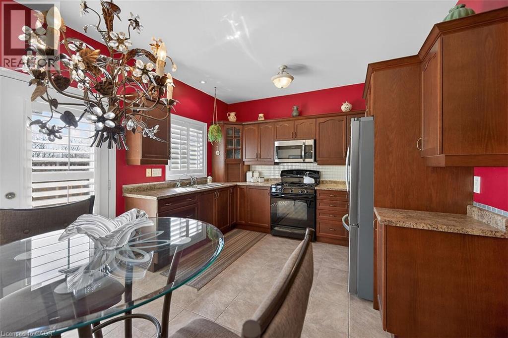 48 Hallmark Trail, Hamilton, Ontario  L9B 0B8 - Photo 19 - 40818729