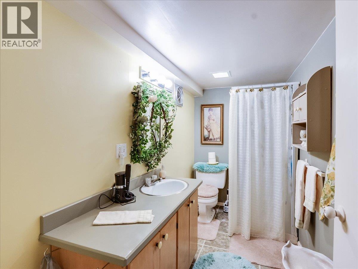 2257 Daniel Street, Trail, British Columbia  V1R 4H2 - Photo 32 - 10384358