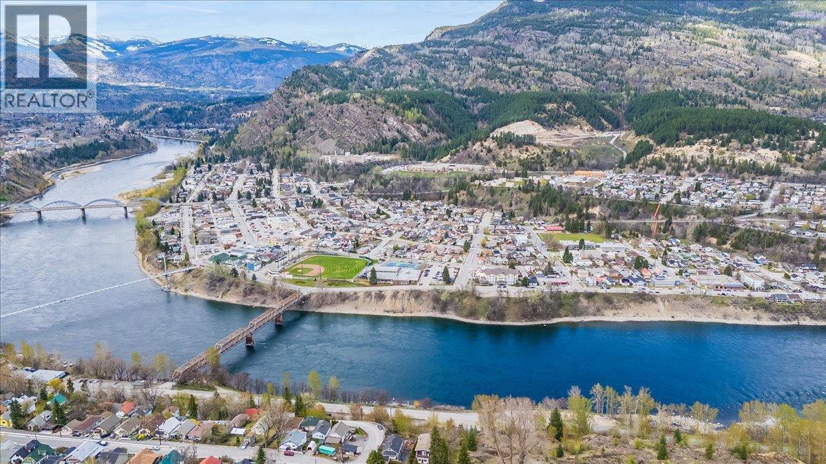 2257 Daniel Street, Trail, British Columbia  V1R 4H2 - Photo 45 - 10384358