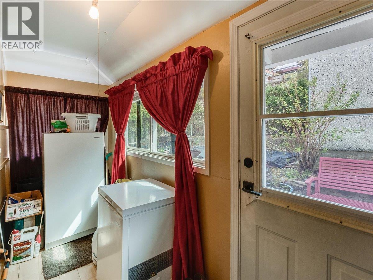 2257 Daniel Street, Trail, British Columbia  V1R 4H2 - Photo 28 - 10384358