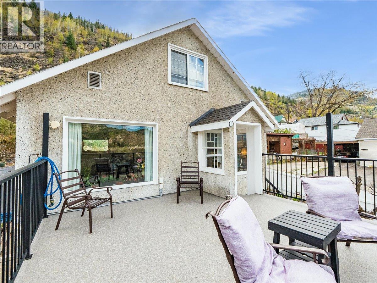 2257 Daniel Street, Trail, British Columbia  V1R 4H2 - Photo 41 - 10384358